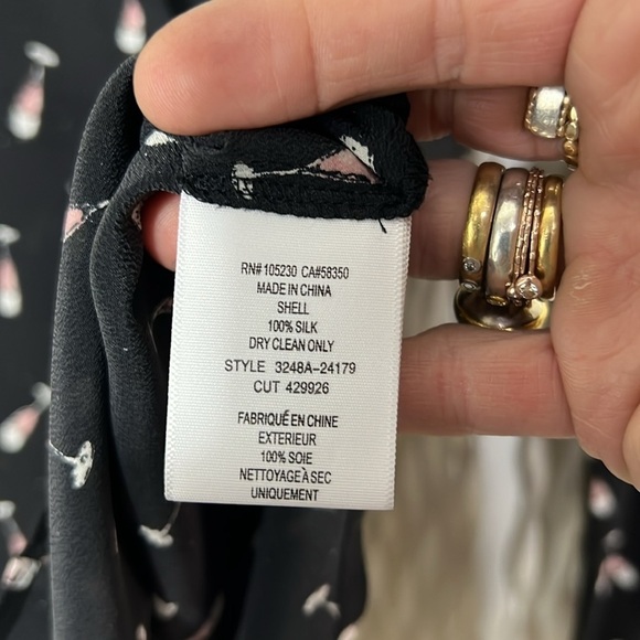 Joie NWT Pink Champagne Print Silk Blouse Size Small - Picture 10 of 13